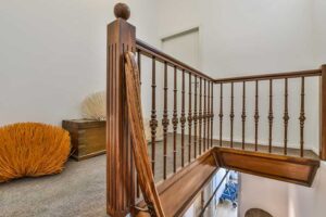 Het plaatsen van een stevige balustrade